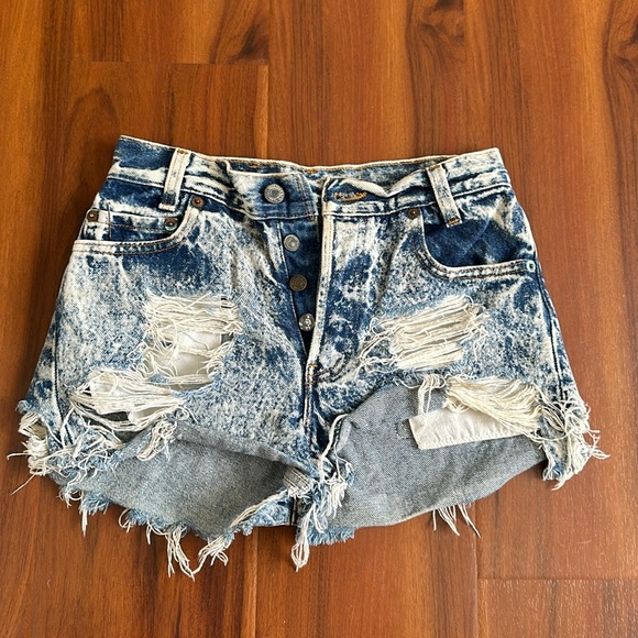 Levi's Pants - Levi's Acid Wash Distressed Vintage Denim Shorts - Blue & White